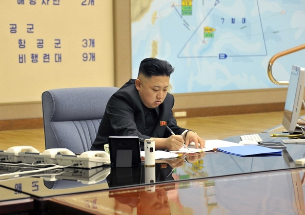 김정은도 기록을 하는데 질 수 없다.